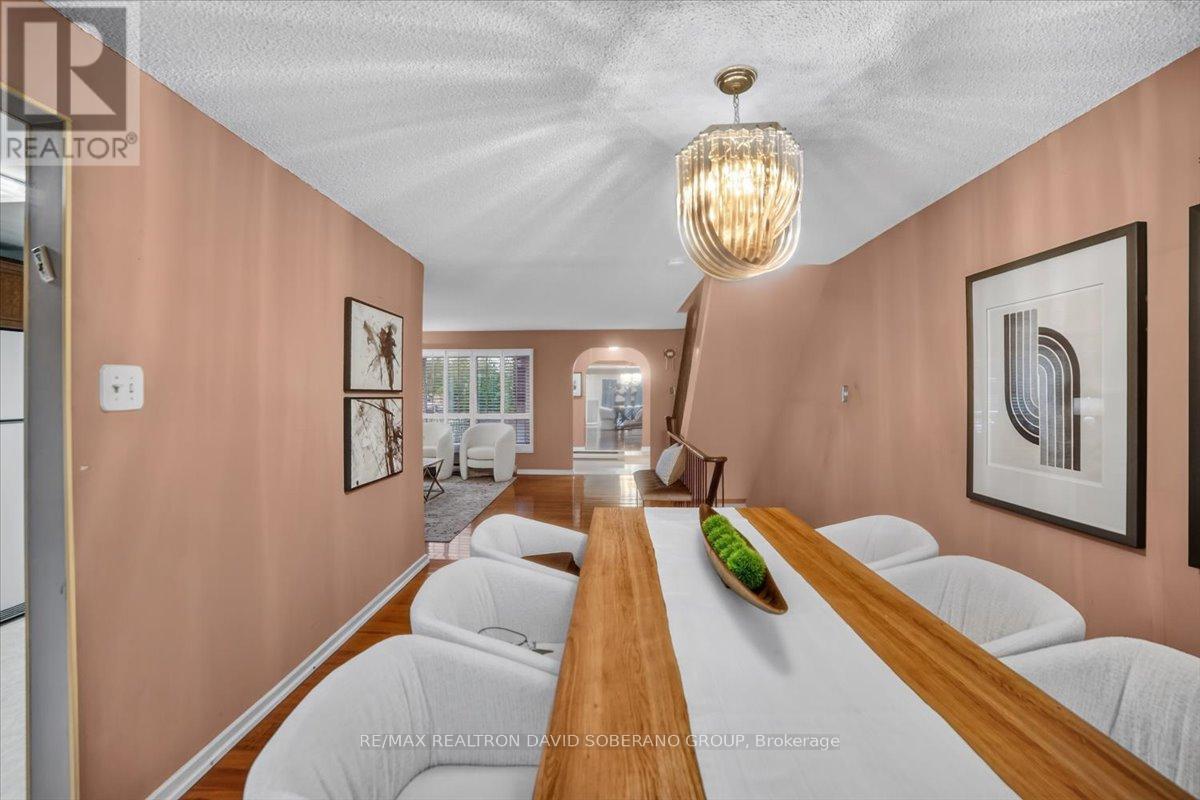 52 Antibes Drive, Toronto, Ontario  M2R 3K5 - Photo 13 - C13707606
