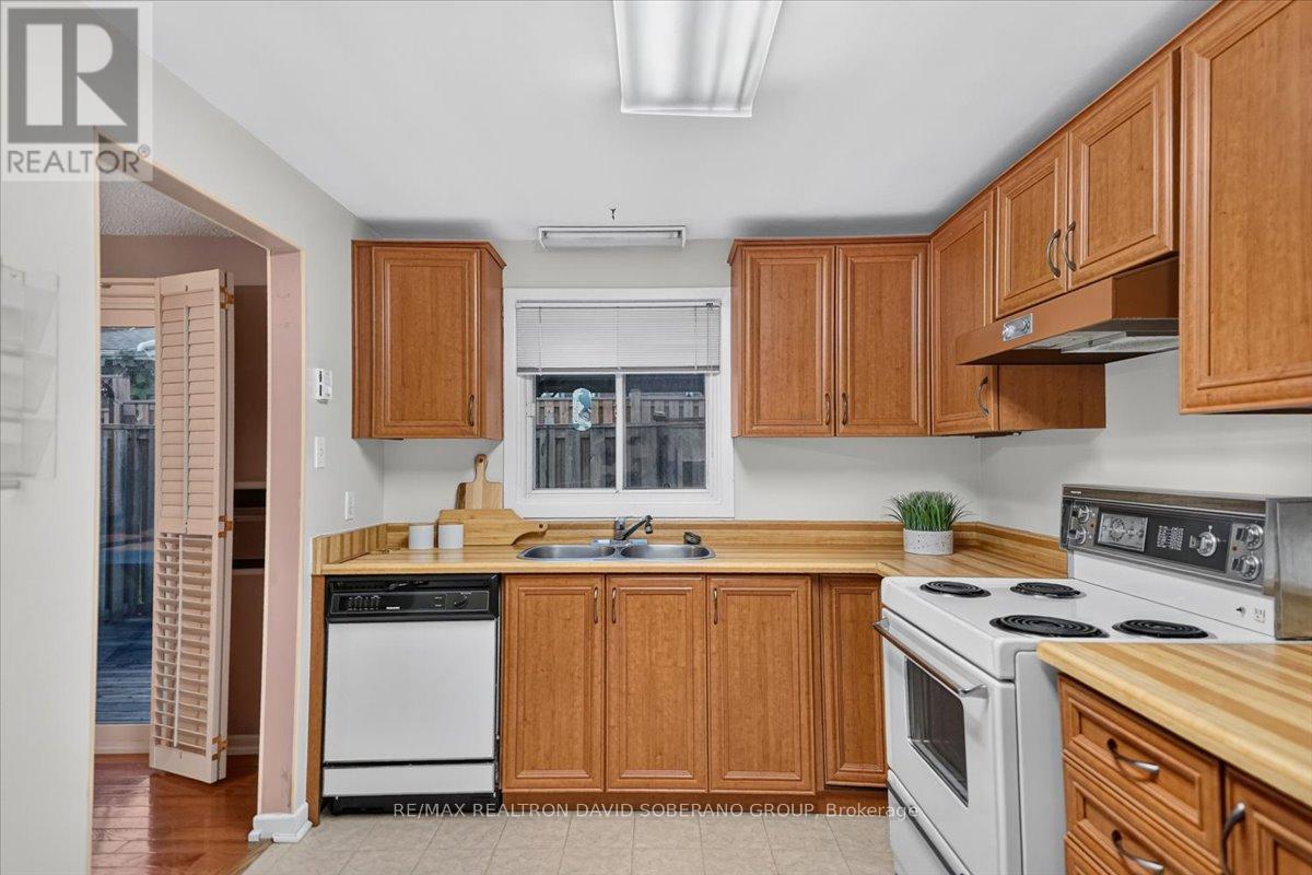 52 Antibes Drive, Toronto, Ontario  M2R 3K5 - Photo 23 - C13707606