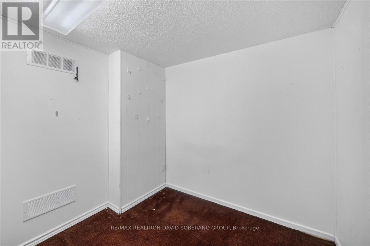 52 Antibes Drive, Toronto, Ontario  M2R 3K5 - Photo 45 - C13707606