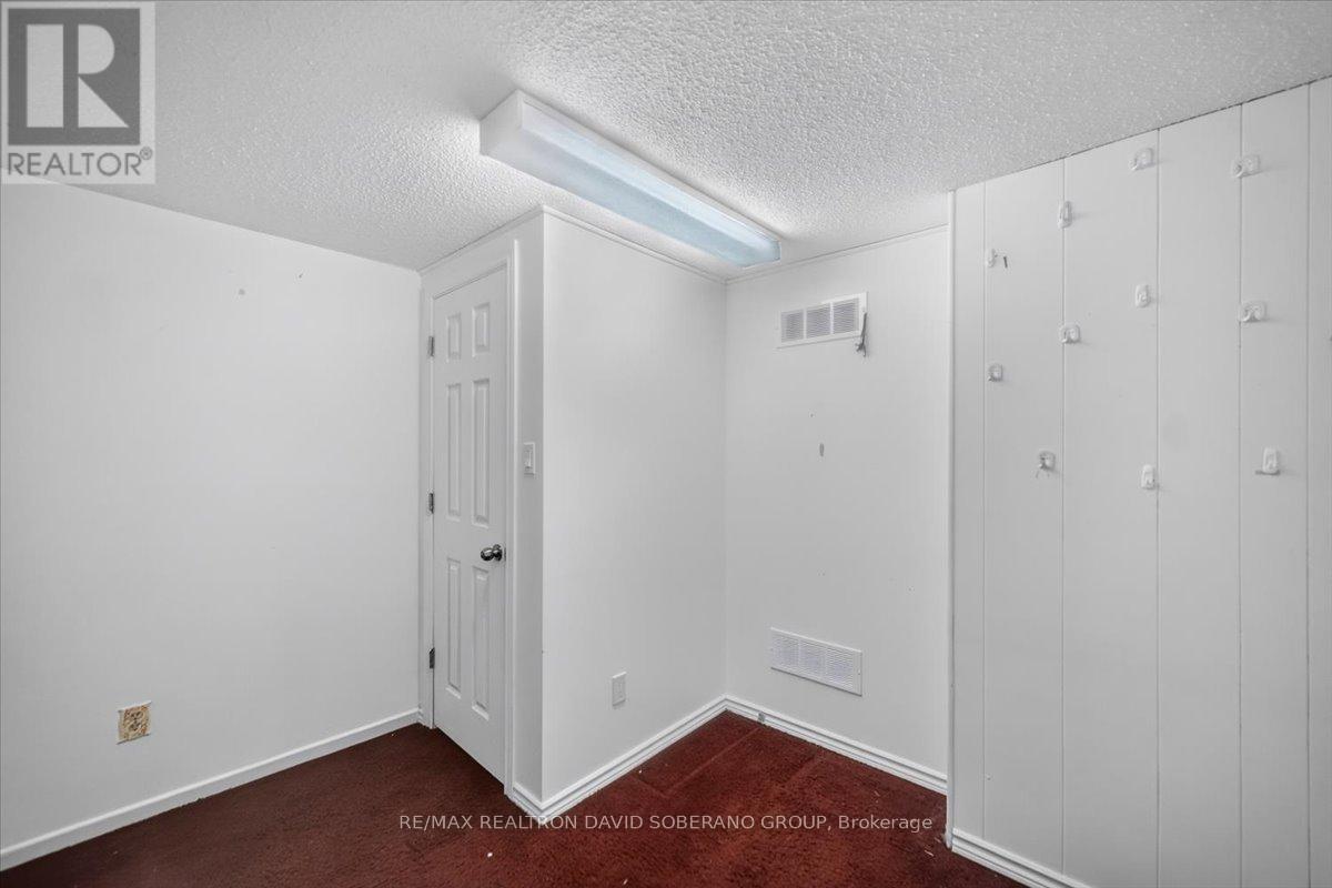 52 Antibes Drive, Toronto, Ontario  M2R 3K5 - Photo 46 - C13707606