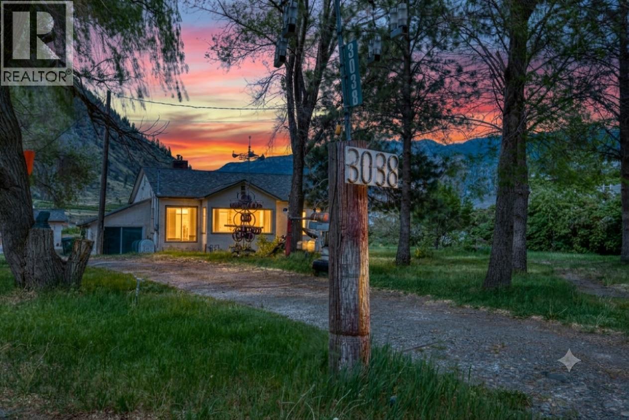 3038 10th Avenue, Keremeos, British Columbia