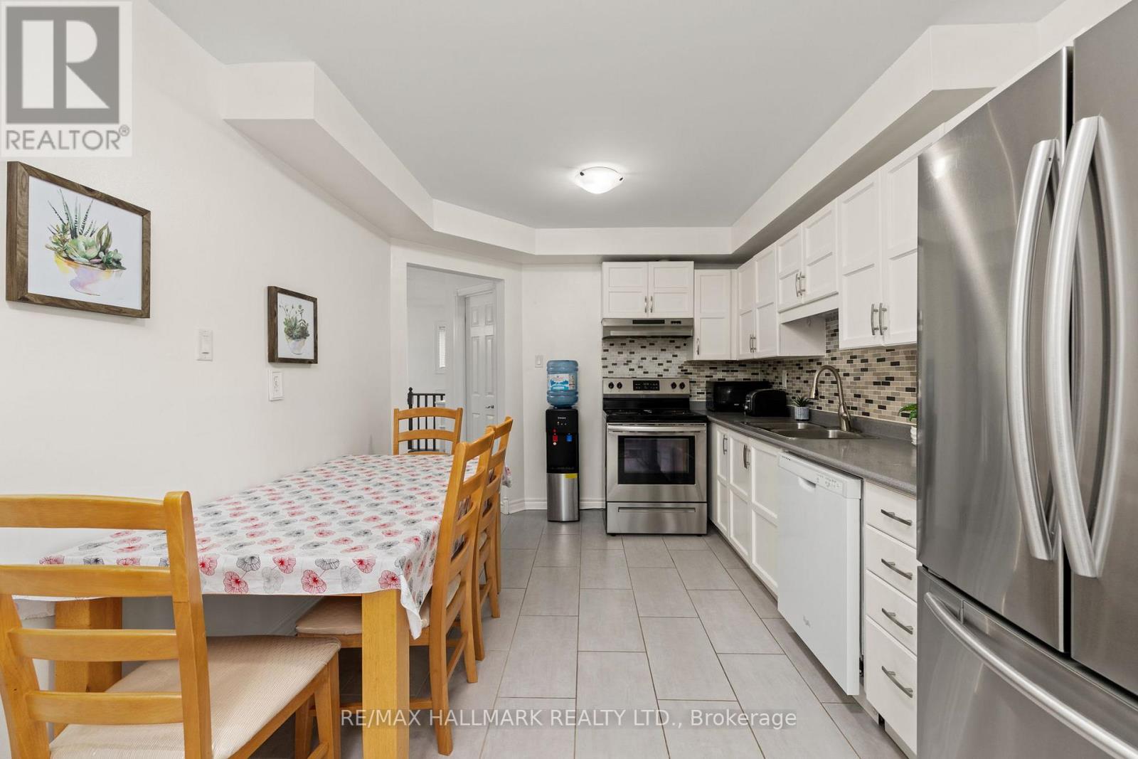130 Elford Drive, Clarington, Ontario  L1C 4S1 - Photo 11 - E13707600