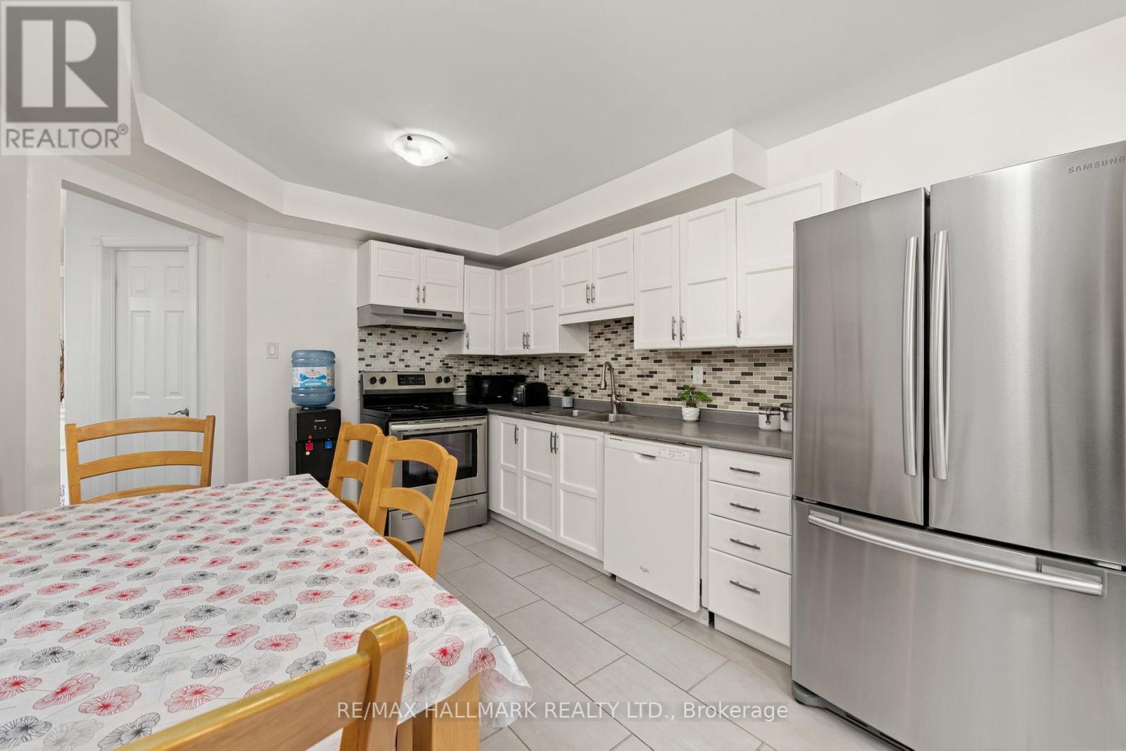 130 Elford Drive, Clarington, Ontario  L1C 4S1 - Photo 12 - E13707600