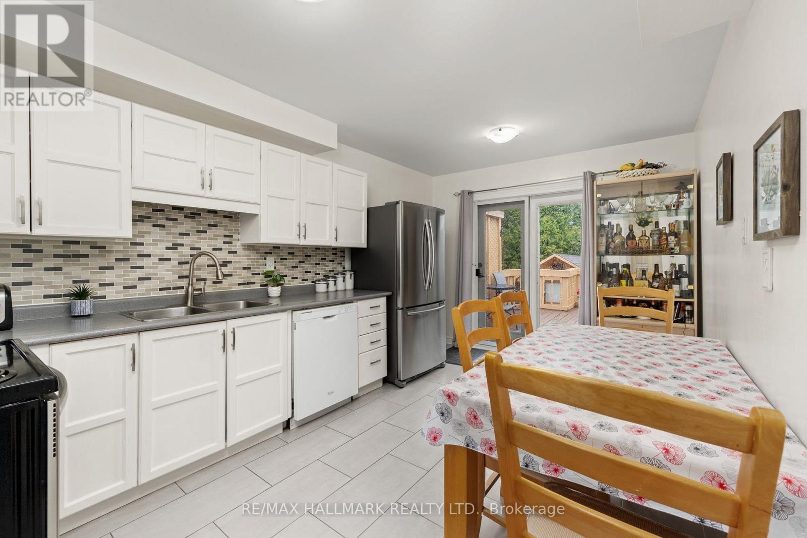130 Elford Drive, Clarington, Ontario  L1C 4S1 - Photo 9 - E13707600