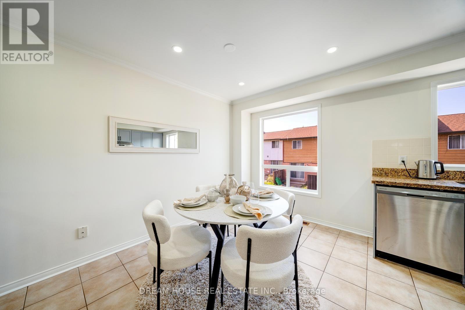 68 Mcgonigal Lane, Ajax, Ontario  L1T 4G9 - Photo 10 - E13707716
