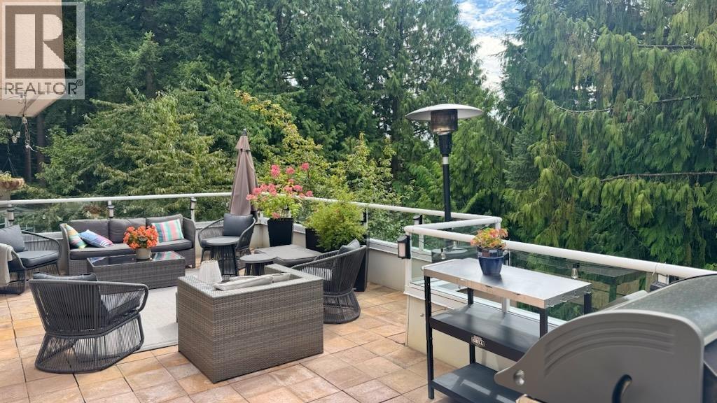 8 2425 Edgemont Boulevard, North Vancouver, British Columbia  V7P 2L2 - Photo 2 - R3144097