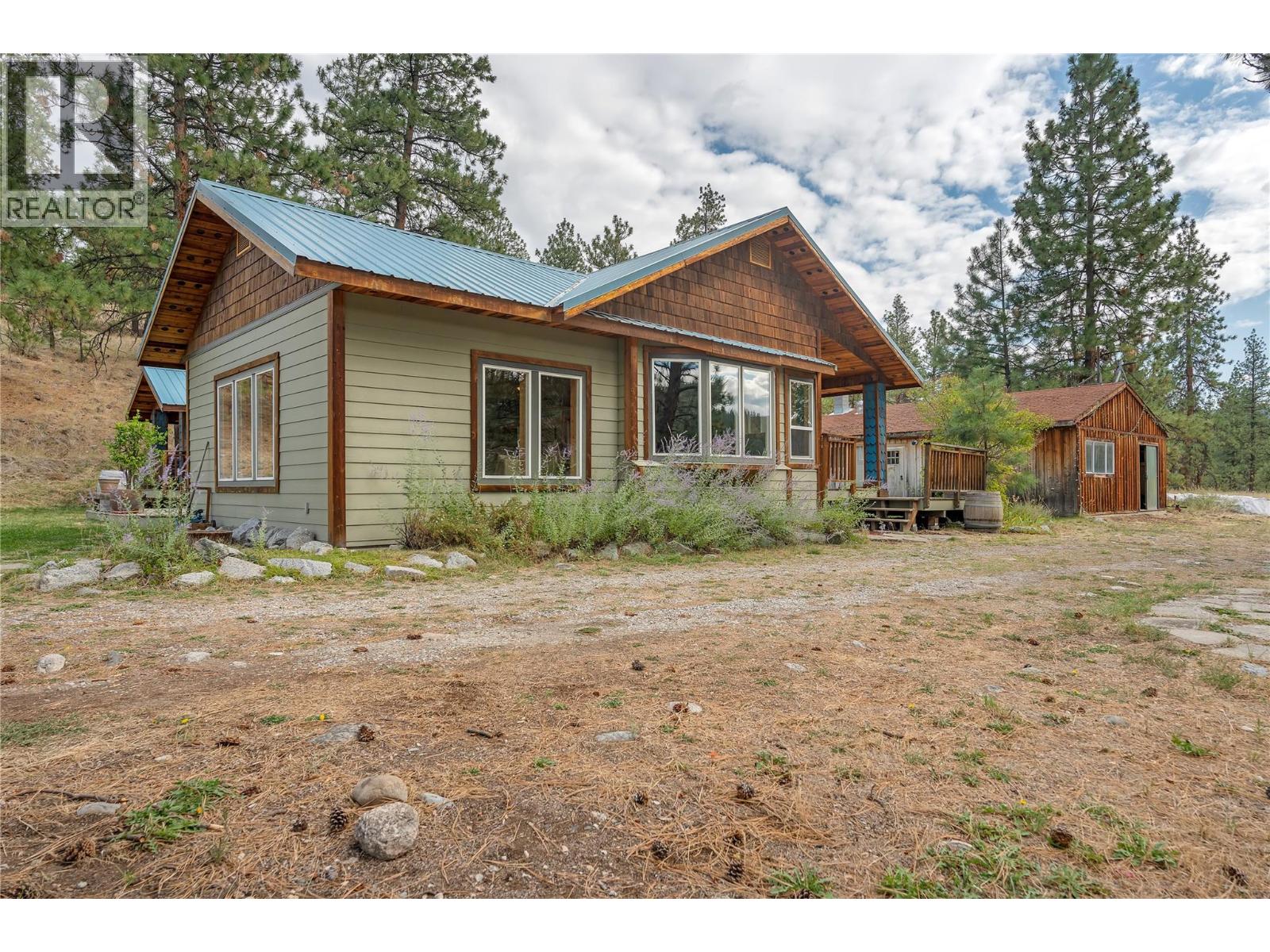 28 Deans Road, Summerland, British Columbia  V0H 1Z8 - Photo 3 - 10390522