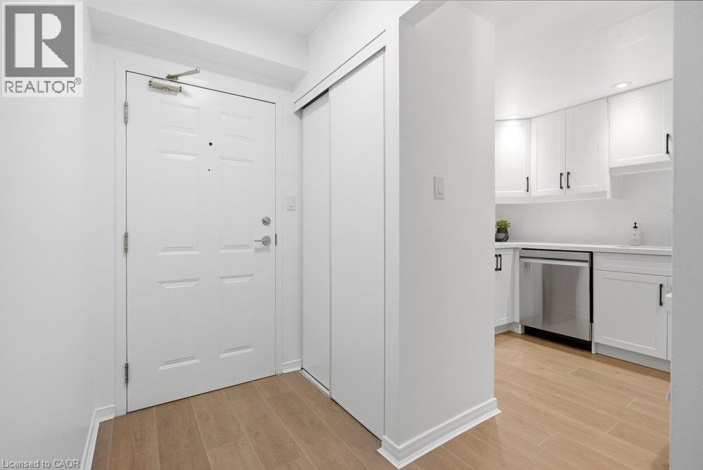5090 Pinedale Avenue Unit# 204, Burlington, Ontario  L7L 5V8 - Photo 7 - 40850603