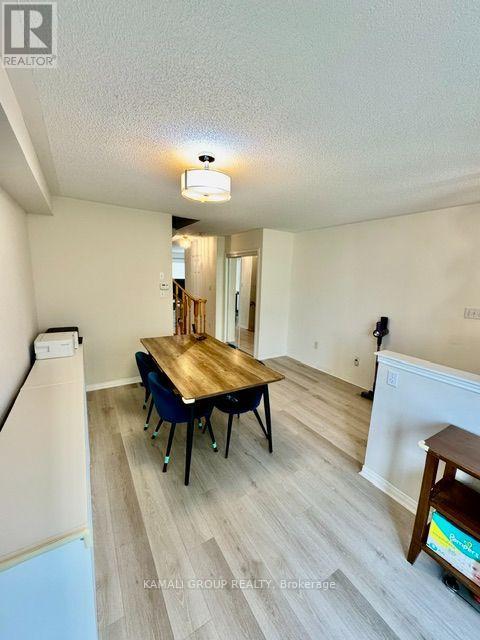 300 Flagstone Way, Newmarket, Ontario  L3X 2R8 - Photo 2 - N13707648