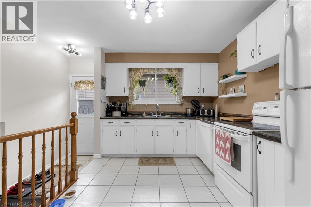 7506 Jubilee Drive, Niagara Falls, Ontario  L2G 7J5 - Photo 7 - 40851911