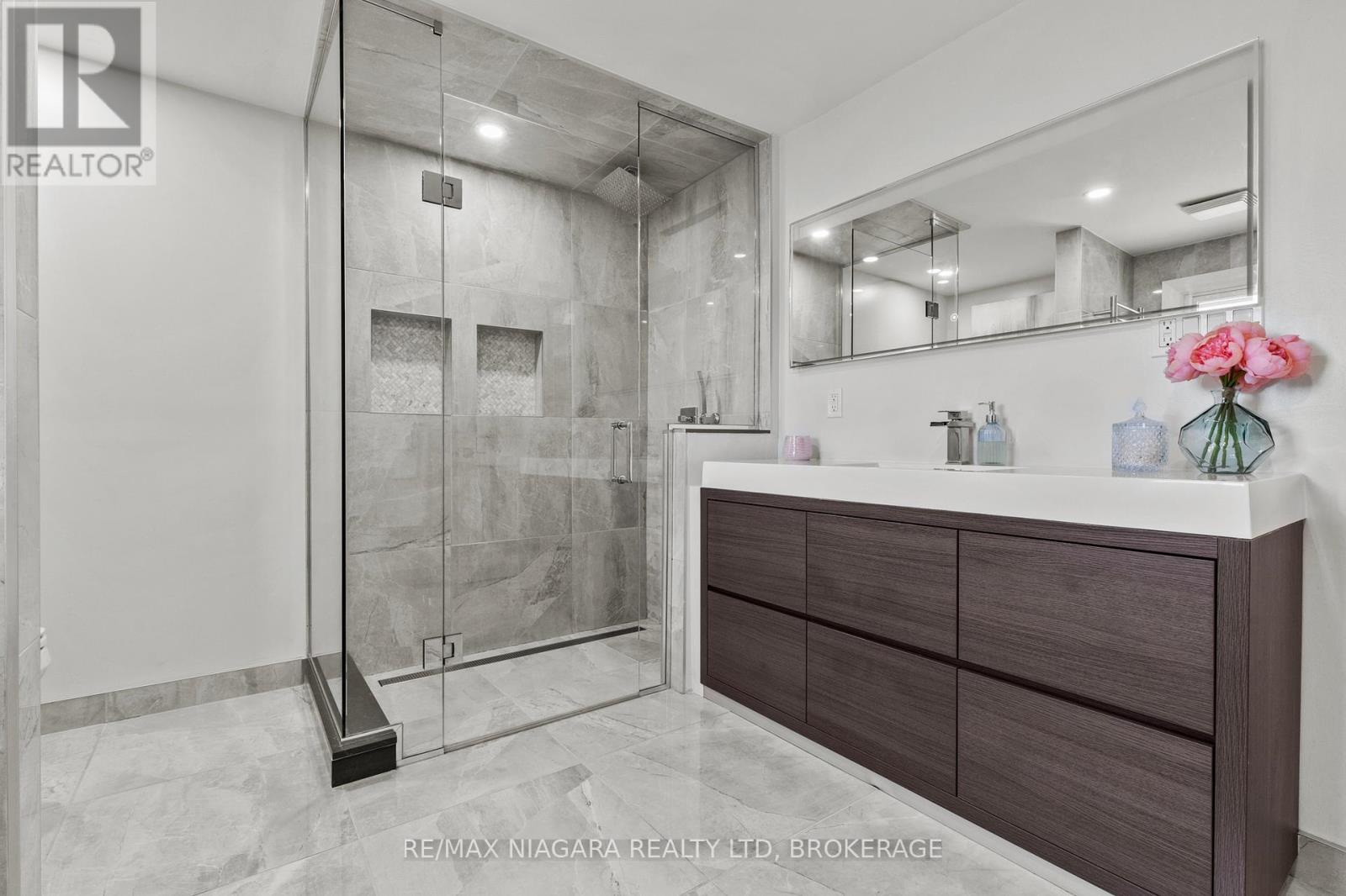 30 Orlando Drive, St. Catharines, Ontario  L2N 6X4 - Photo 23 - X13707572