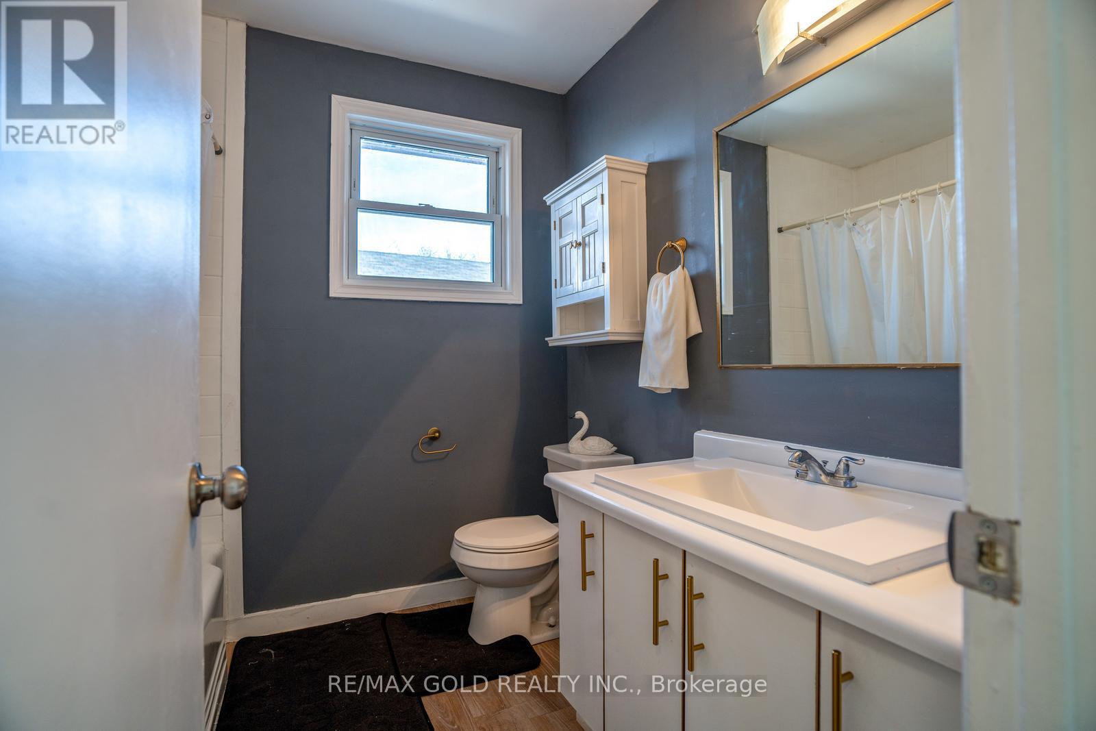 2 Kinzie Lane, Barrie, Ontario  L4M 6A3 - Photo 15 - S13707524