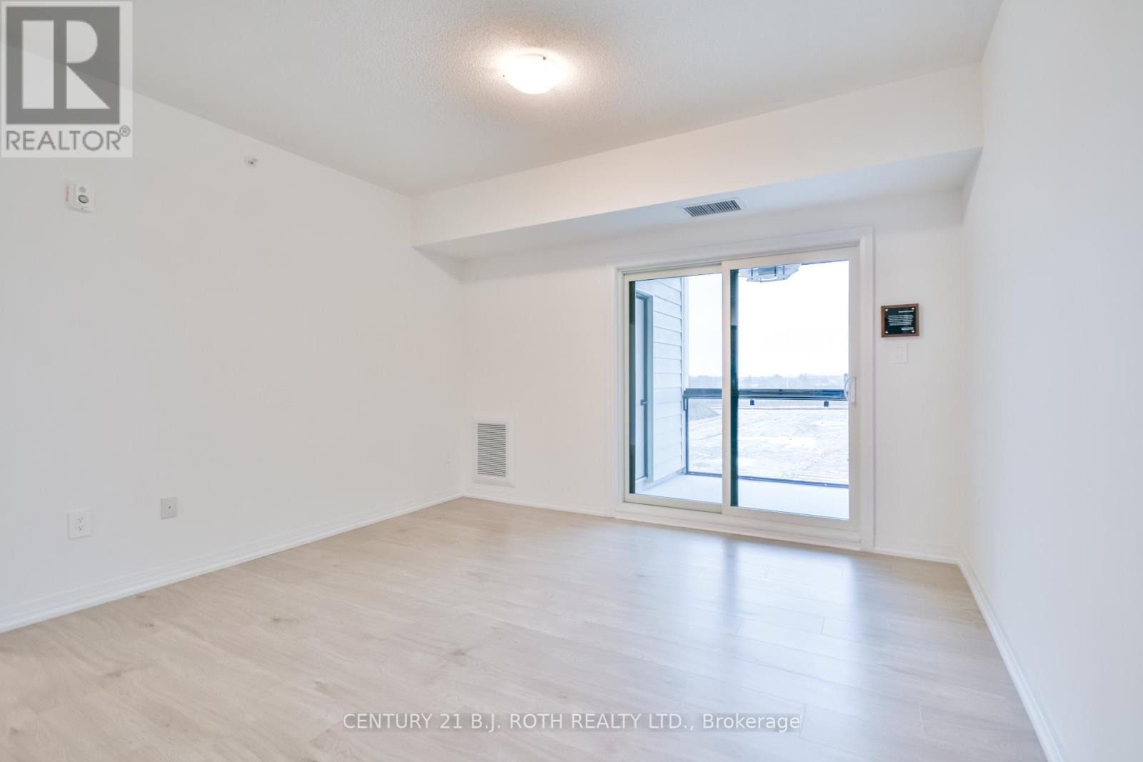 605 - 15 Kneeshaw Drive, Barrie, Ontario  L9J 0J8 - Photo 13 - S13707668