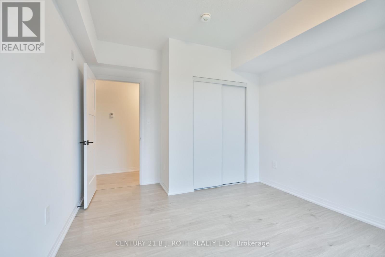 605 - 15 Kneeshaw Drive, Barrie, Ontario  L9J 0J8 - Photo 18 - S13707668