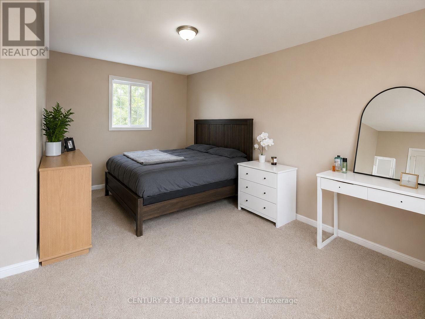56 Livingstone Street W, Barrie (West Bayfield), Ontario  L4N 7J2 - Photo 6 - S13707714