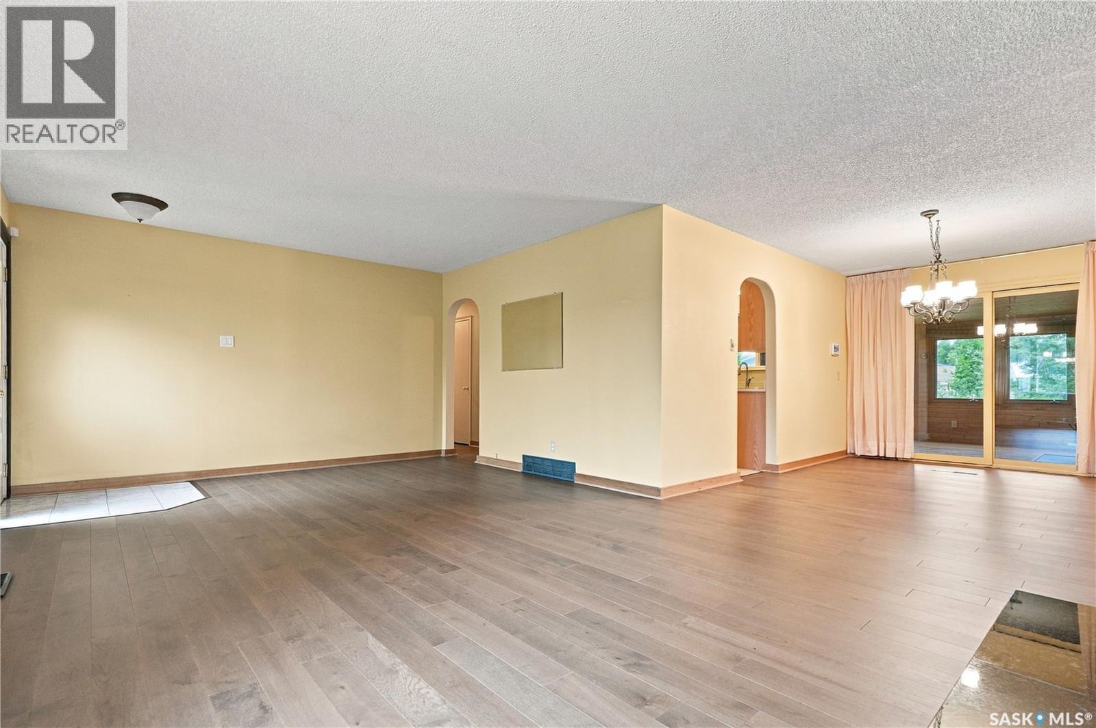 303 Oronsay Street, Colonsay, Saskatchewan  S0K 0Z0 - Photo 8 - SK046452