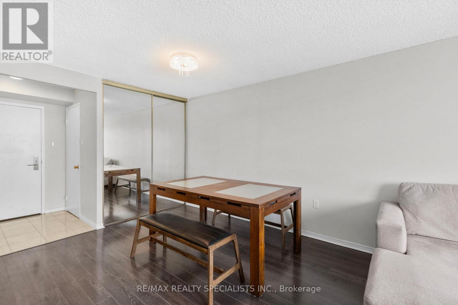 1409 - 25 Fairview Road W, Mississauga, Ontario  L5B 3Y8 - Photo 13 - W13707546