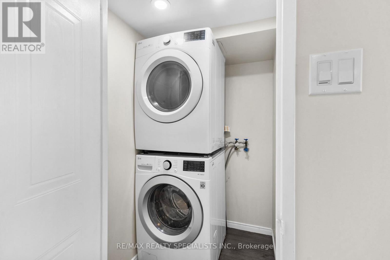 1409 - 25 Fairview Road W, Mississauga, Ontario  L5B 3Y8 - Photo 31 - W13707546