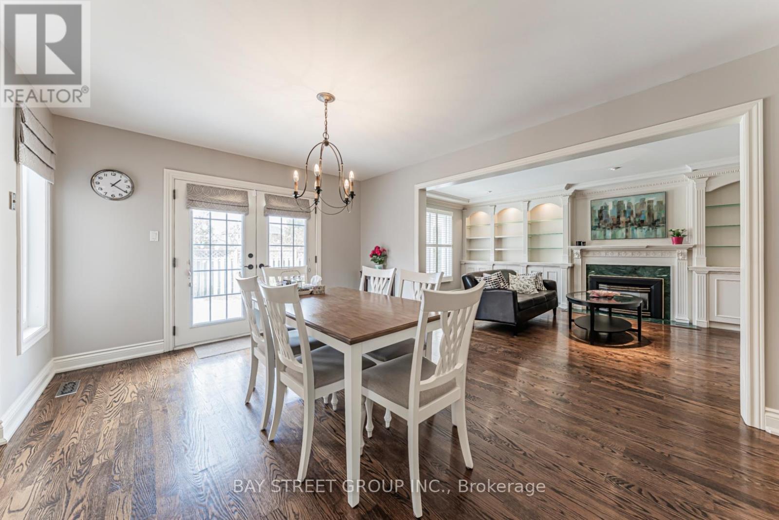 2191 Dunvegan Avenue, Oakville, Ontario  L6J 6P2 - Photo 13 - W13707574