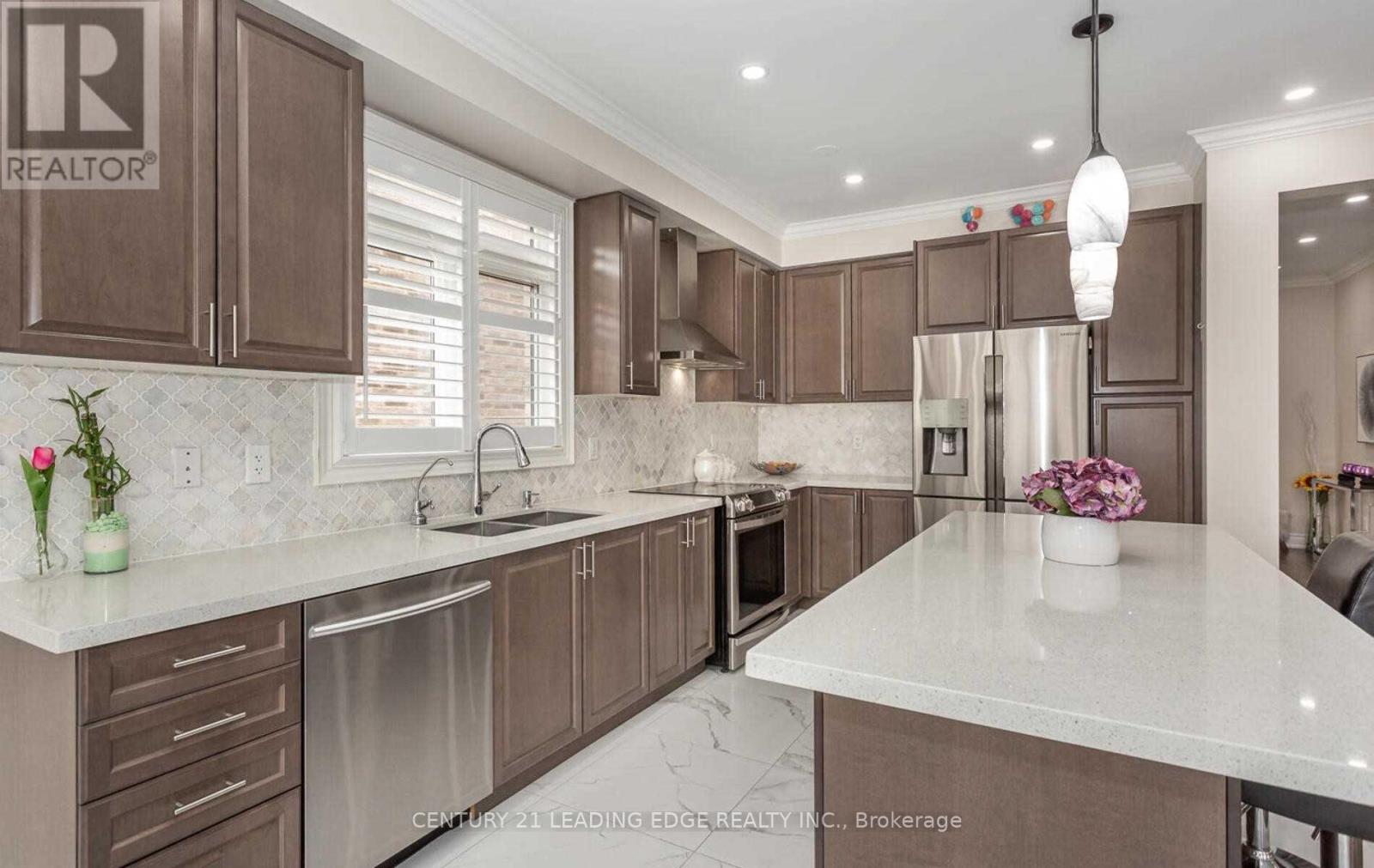 7 Vetch Street, Brampton, Ontario  L6Y 0E3 - Photo 11 - W13707578