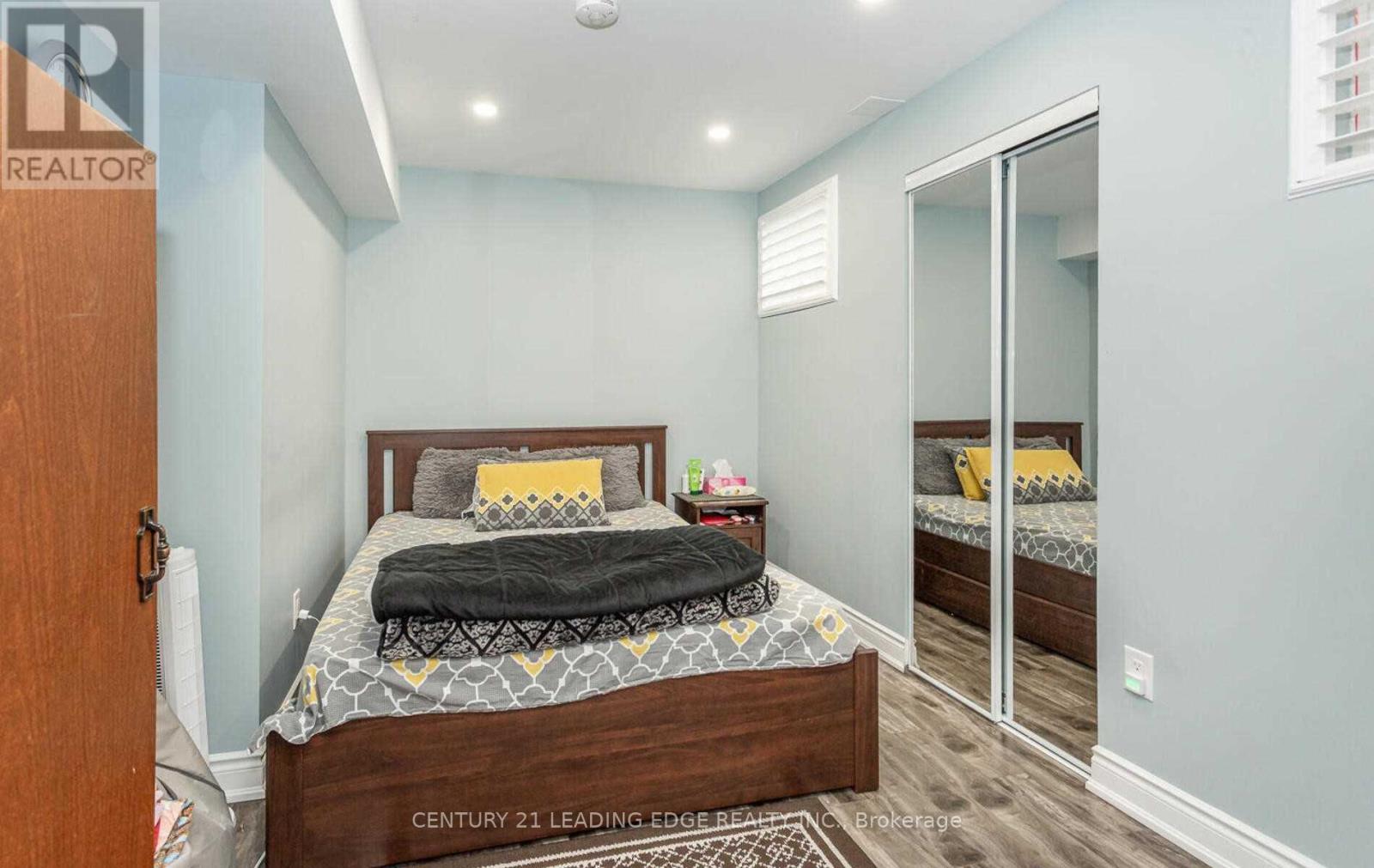 7 Vetch Street, Brampton, Ontario  L6Y 0E3 - Photo 25 - W13707578