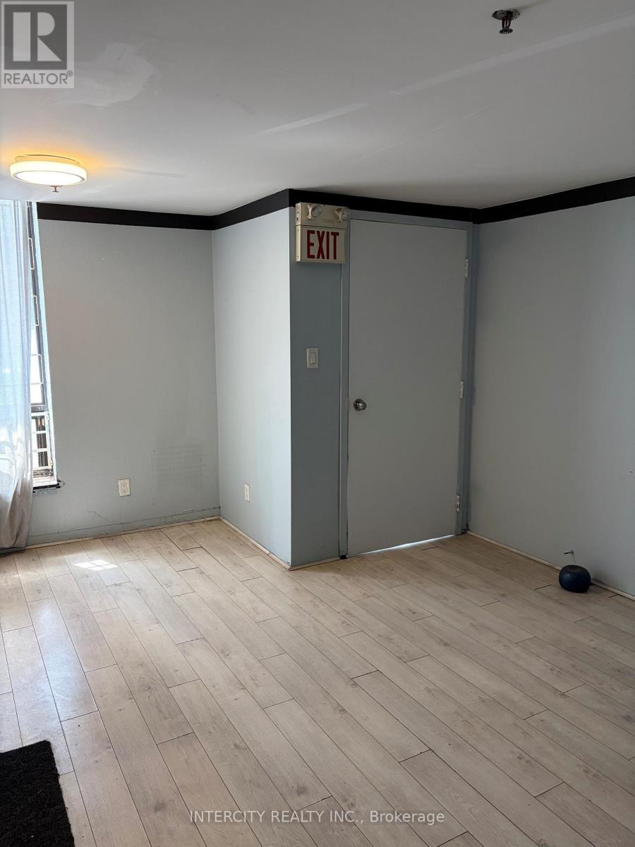 16 - 101 Toro Road, Toronto, Ontario  M3J 2Z1 - Photo 2 - W13707592