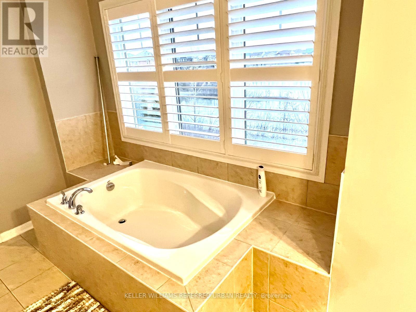 1063 Farmstead Drive, Milton, Ontario  L9T 8G5 - Photo 15 - W13707594
