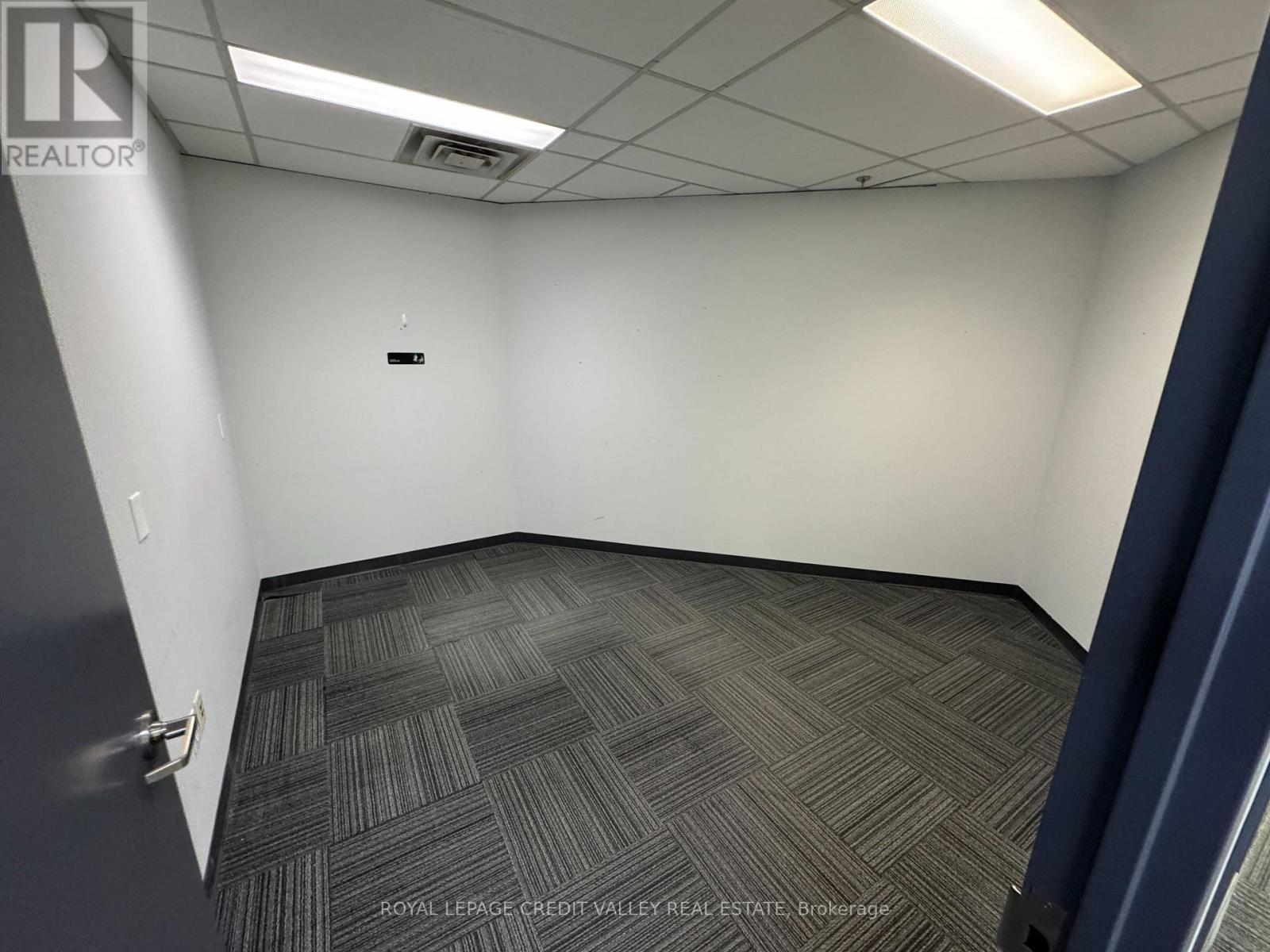 205 - 2800 Skymark Avenue, Mississauga, Ontario  L4W 5A6 - Photo 14 - W13707604