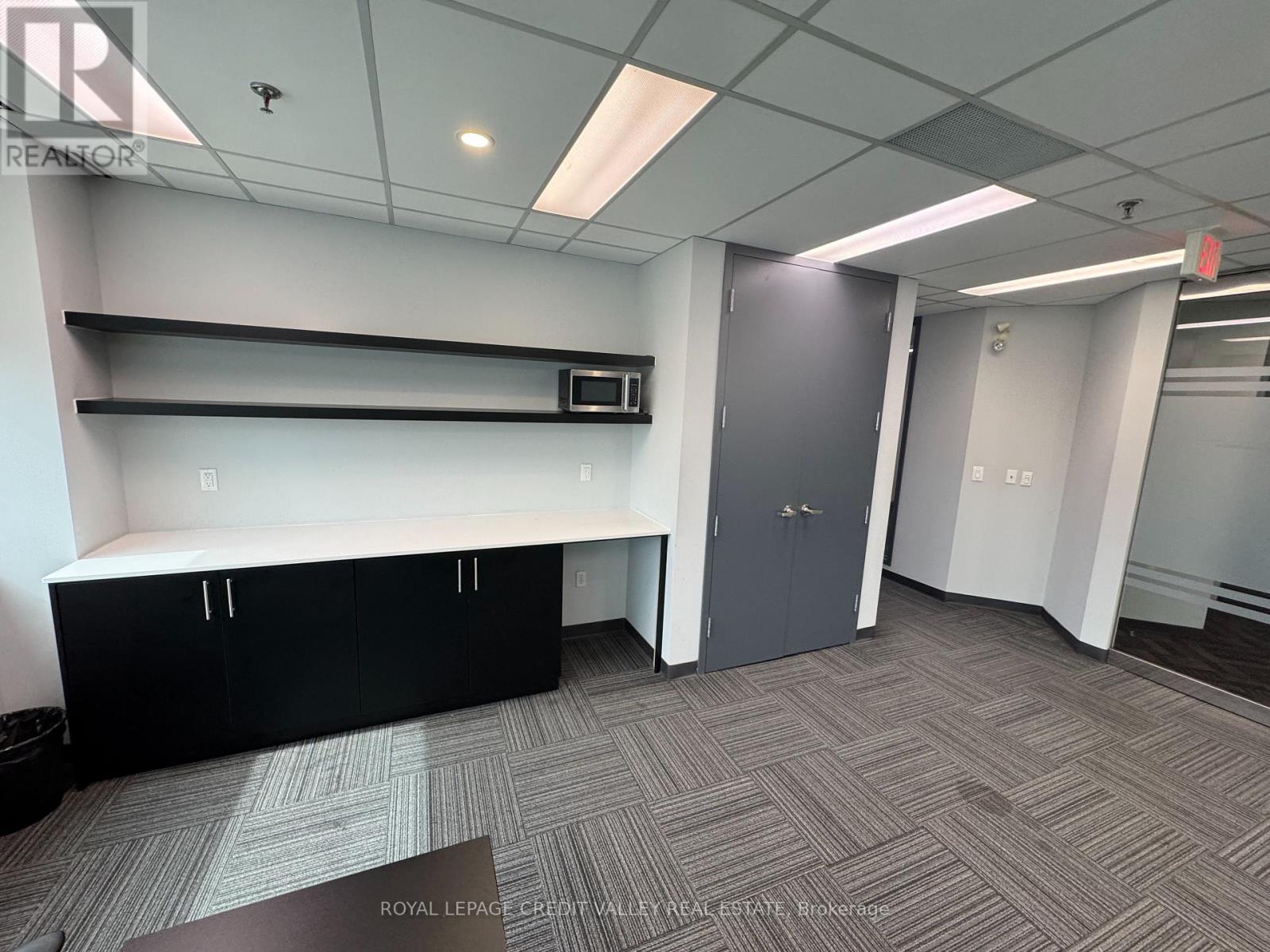 205 - 2800 Skymark Avenue, Mississauga, Ontario  L4W 5A6 - Photo 9 - W13707604