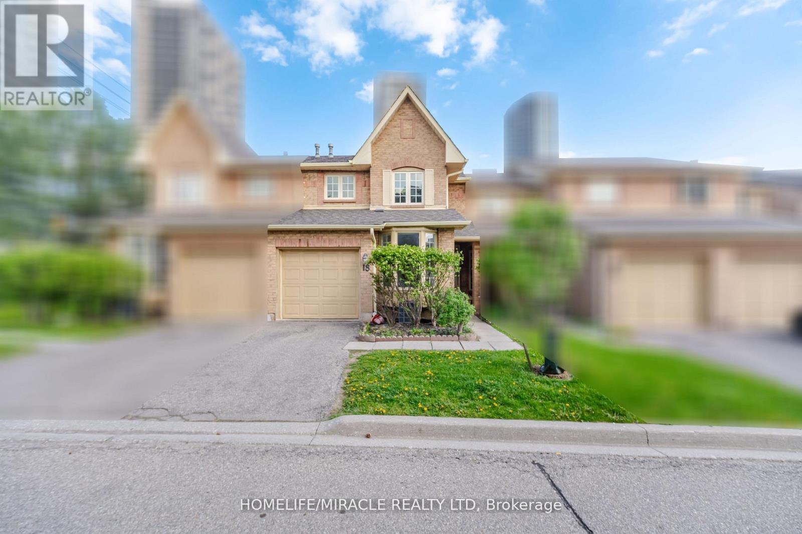 18 - 35 Ceremonial Drive, Mississauga, Ontario  L5R 3G6 - Photo 3 - W13707670