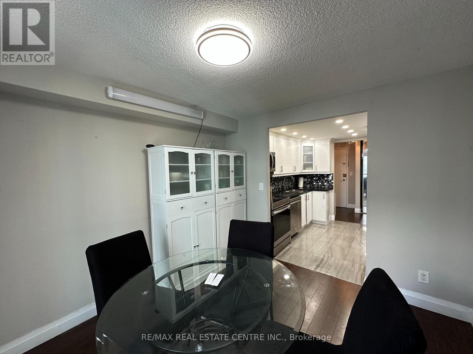 912 - 155 Hillcrest Avenue, Mississauga, Ontario  L5B 3Z2 - Photo 5 - W13707728