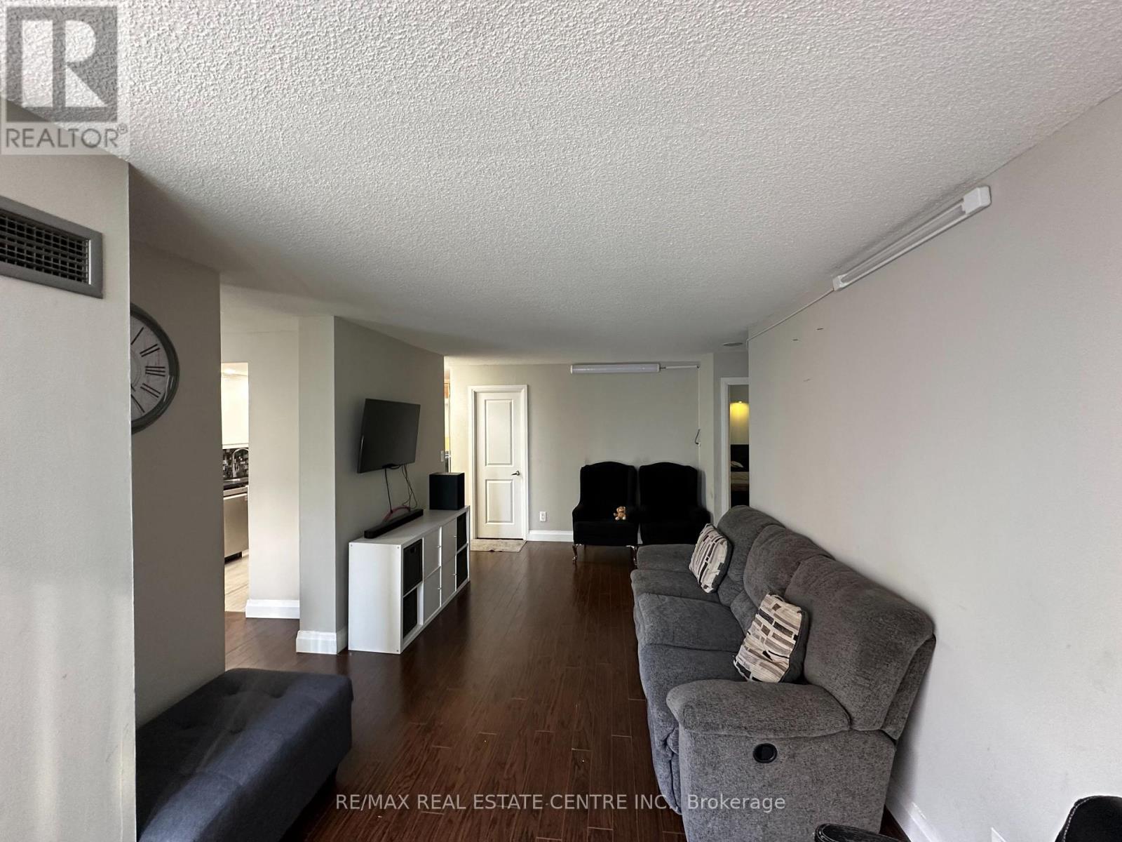 912 - 155 Hillcrest Avenue, Mississauga, Ontario  L5B 3Z2 - Photo 7 - W13707728