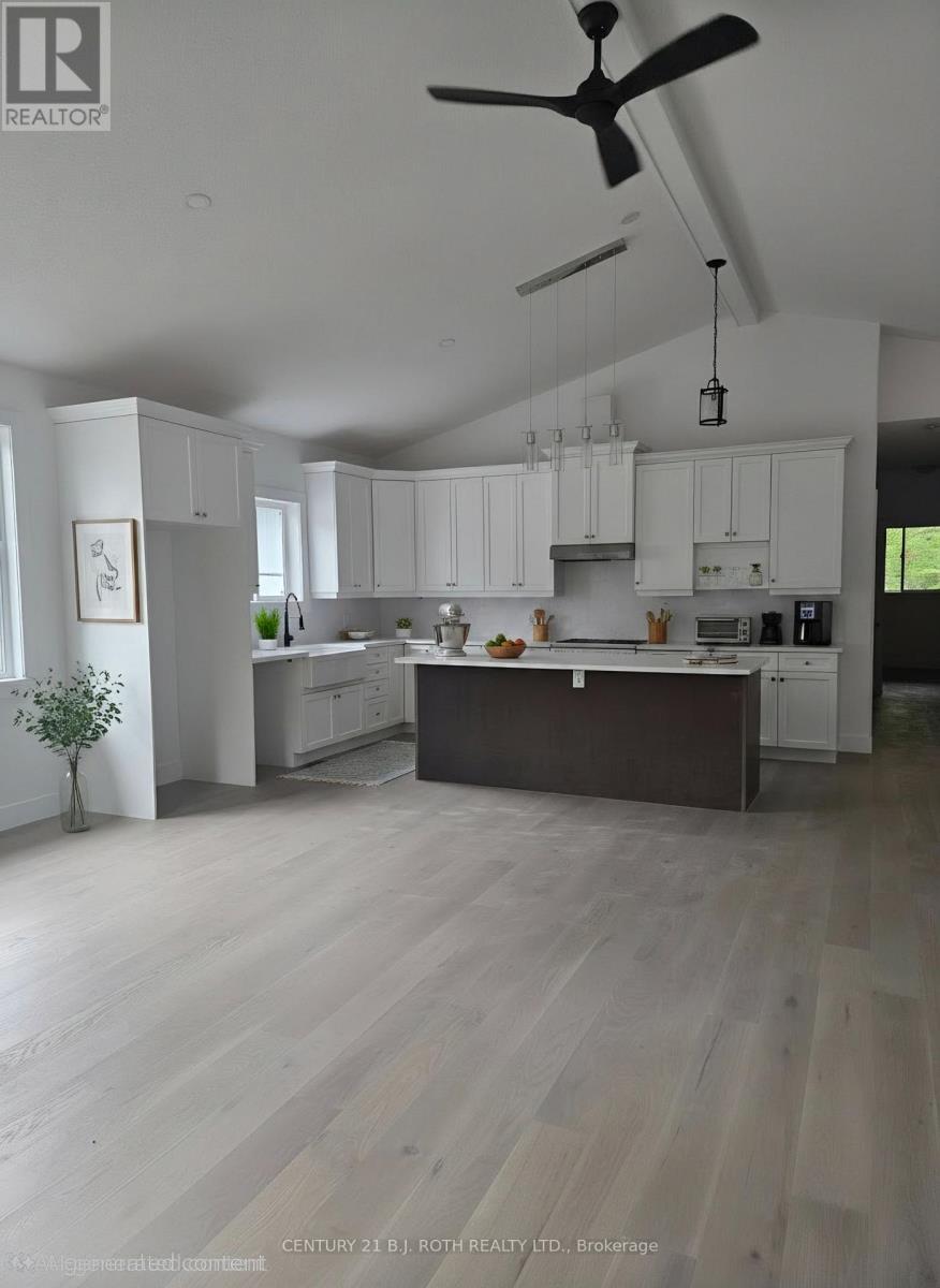 3183 Cove Avenue, Innisfil, Ontario  L9S 2K7 - Photo 4 - N13073128