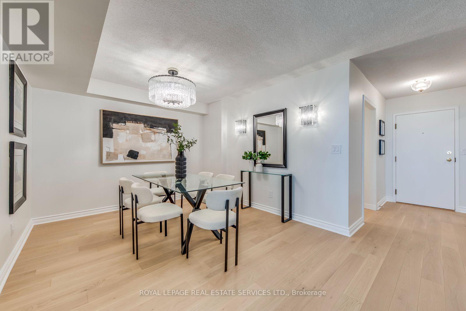 403 - 1 Ripley Avenue, Toronto, Ontario  M6S 4Z6 - Photo 8 - W13599870