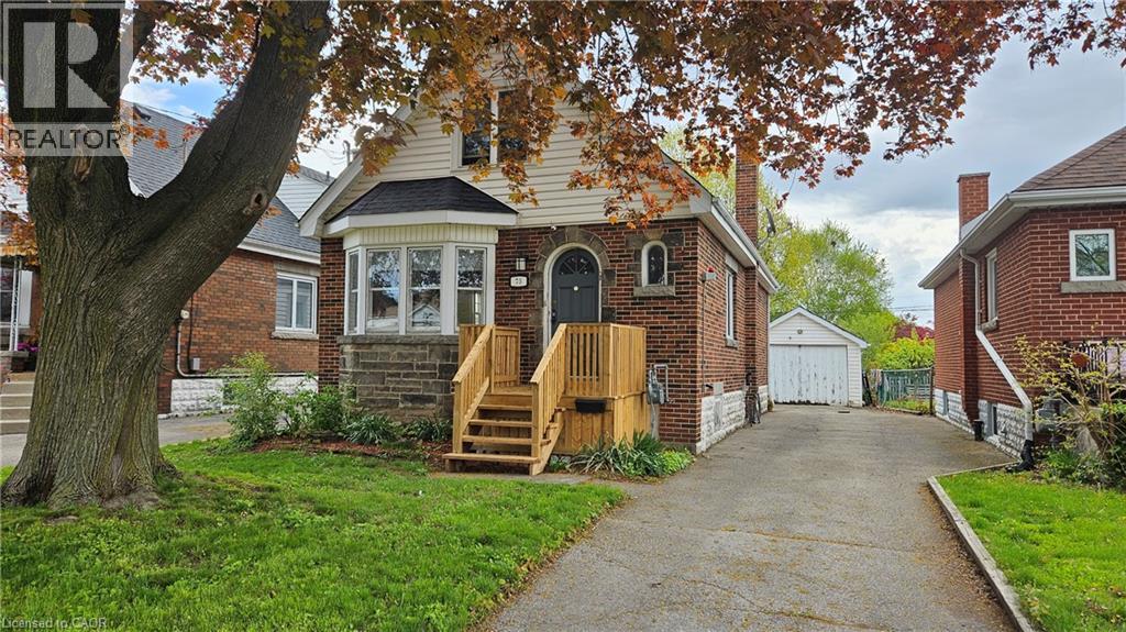 75 Barons Avenue S, Hamilton, Ontario  L8K 2Y4 - Photo 2 - 40857962