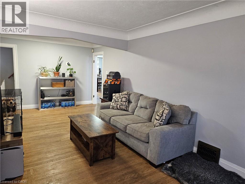 75 Barons Avenue S, Hamilton, Ontario  L8K 2Y4 - Photo 4 - 40857962