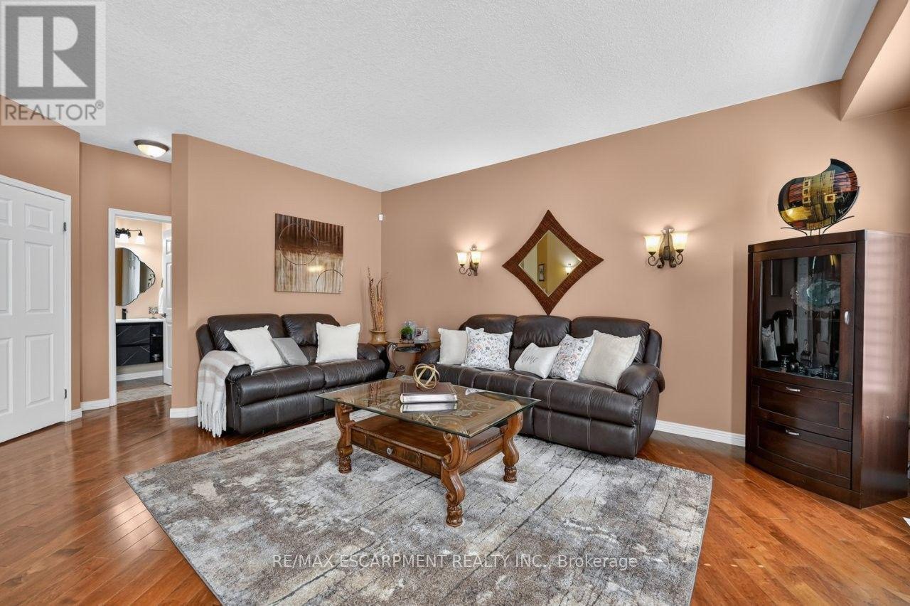 37 Hickory Crescent, Grimsby, Ontario  L3M 5P9 - Photo 14 - X13707520