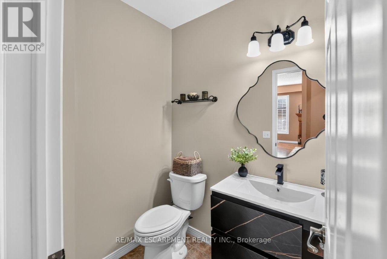 37 Hickory Crescent, Grimsby, Ontario  L3M 5P9 - Photo 16 - X13707520