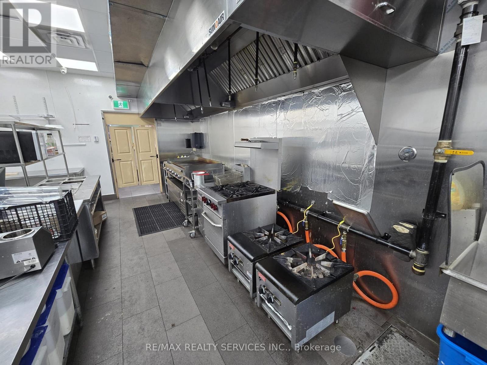 8 - 1575 Upper Ottawa Street, Hamilton, Ontario  L8W 3E2 - Photo 8 - X13707556