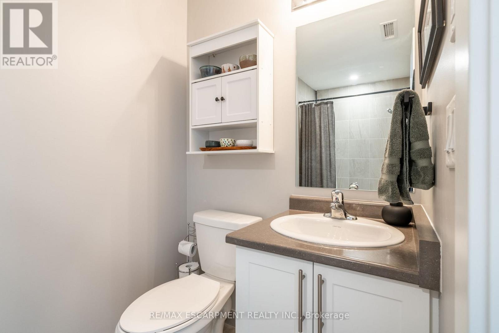 613 - 600 North Service Road, Hamilton, Ontario  L8E 0L2 - Photo 21 - X13707590