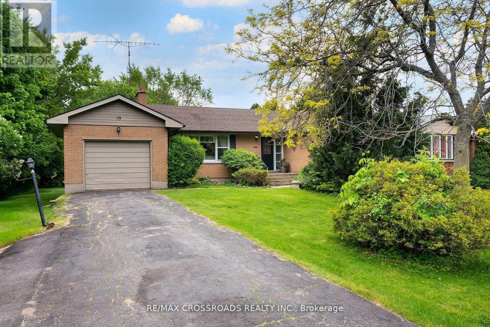 19 ORCHARD AVENUE, Cobourg, Ontario
