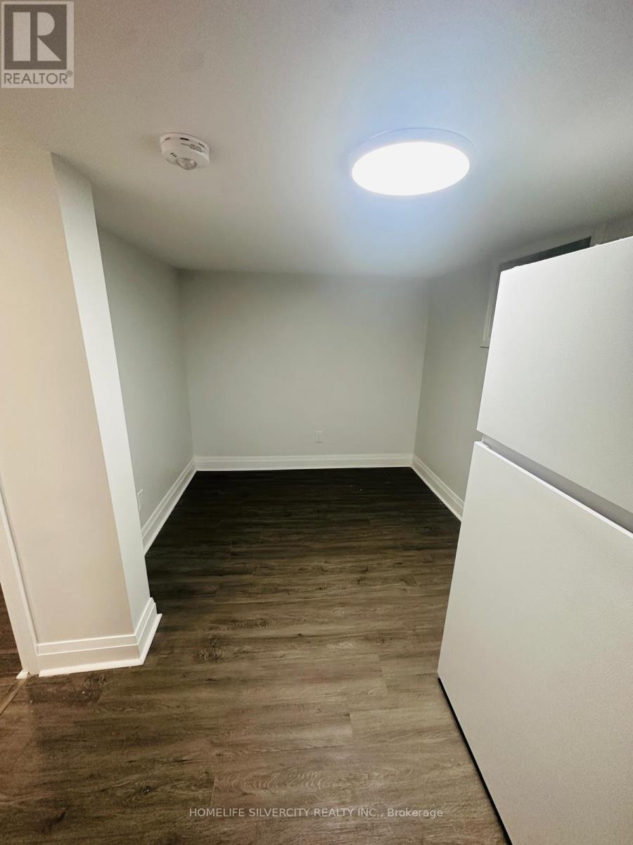 221 Emerson Avenue S, London South, Ontario  N5V 3L5 - Photo 24 - X13707684