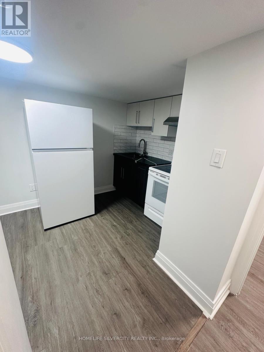 221 Emerson Avenue S, London South, Ontario  N5V 3L5 - Photo 33 - X13707684