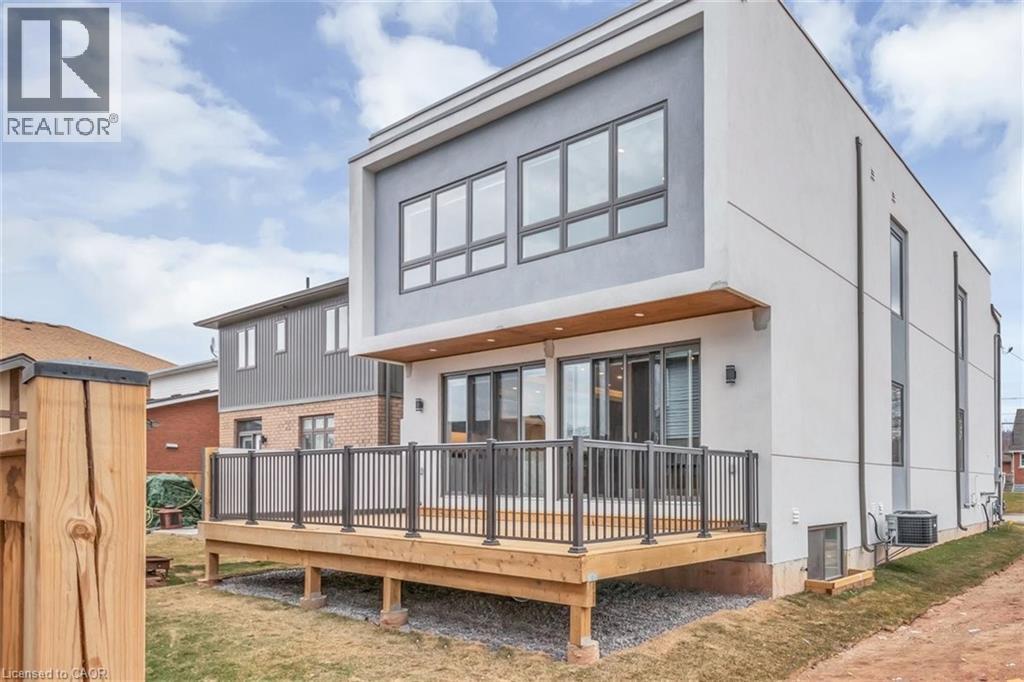 255 Federal Street Unit# Upper, Stoney Creek, Ontario  L8E 1P8 - Photo 2 - 40835407