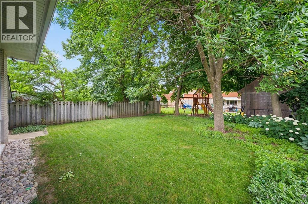 14 Ruskview Road, Kitchener, Ontario  N2M 4S2 - Photo 43 - 40847506