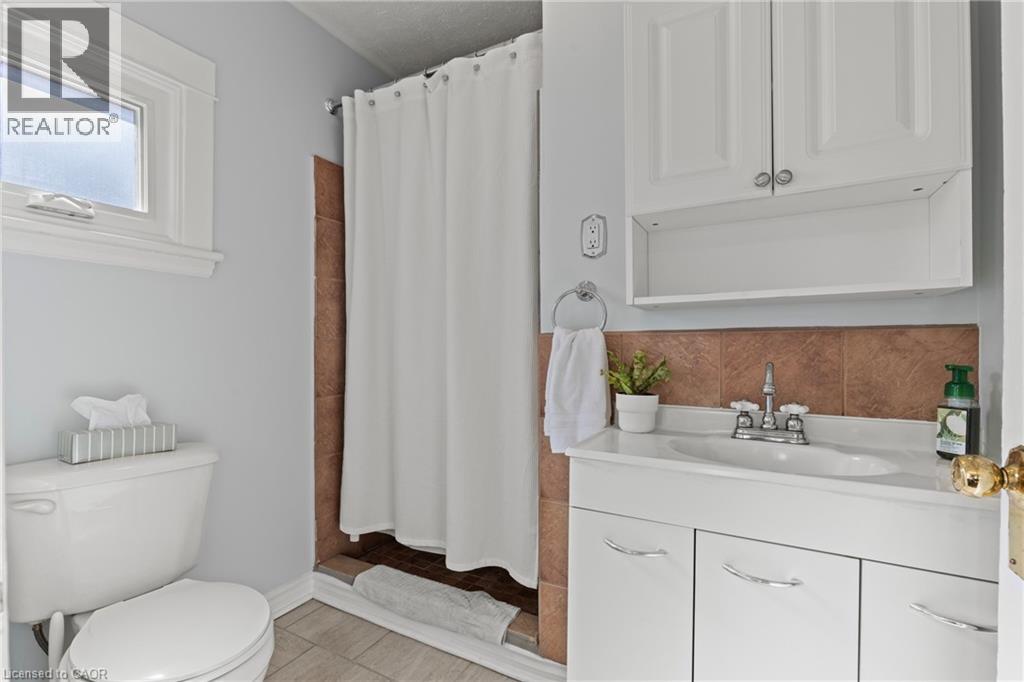25 Mckinstry Street, Hamilton, Ontario  L8L 6C2 - Photo 12 - 40848503