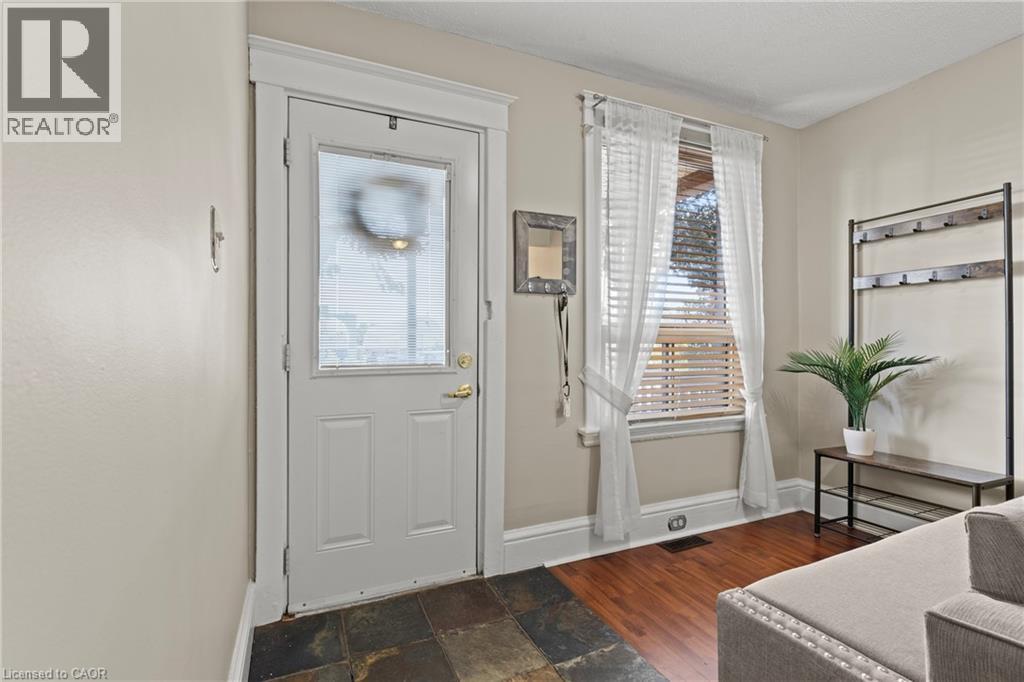 25 Mckinstry Street, Hamilton, Ontario  L8L 6C2 - Photo 4 - 40848503