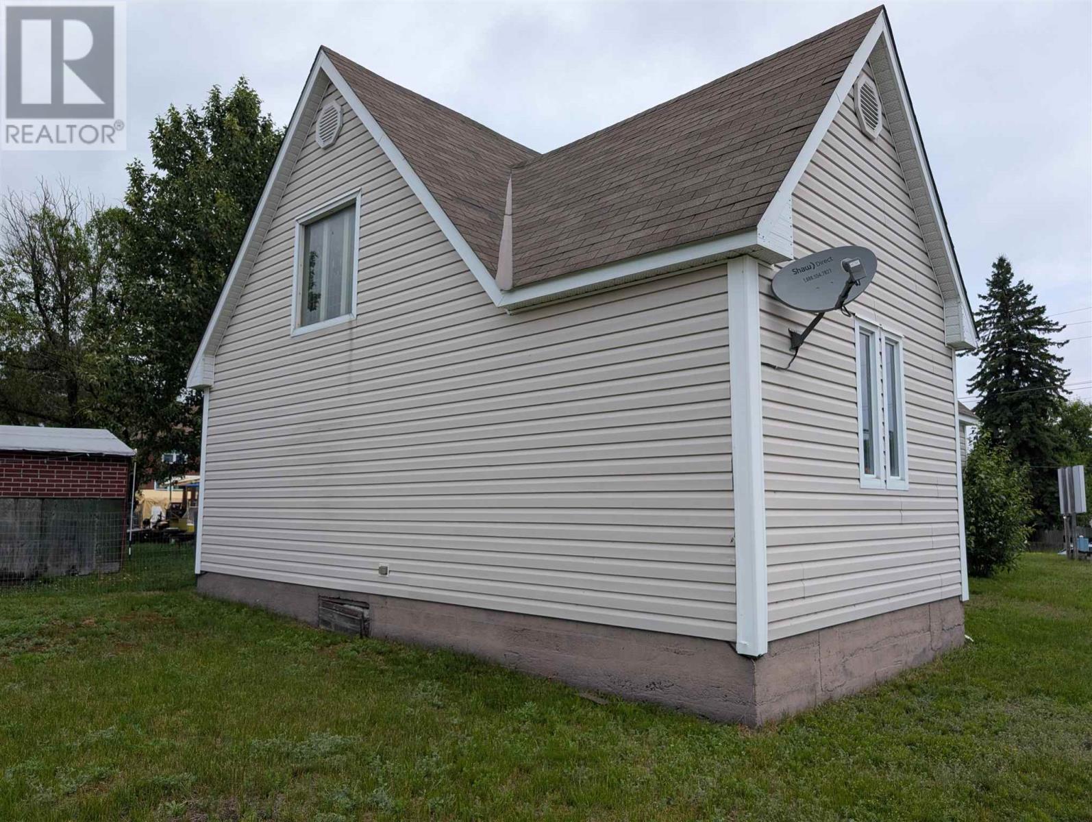 301 Superior St, White River, Ontario  P0M 3G0 - Photo 11 - SM261836