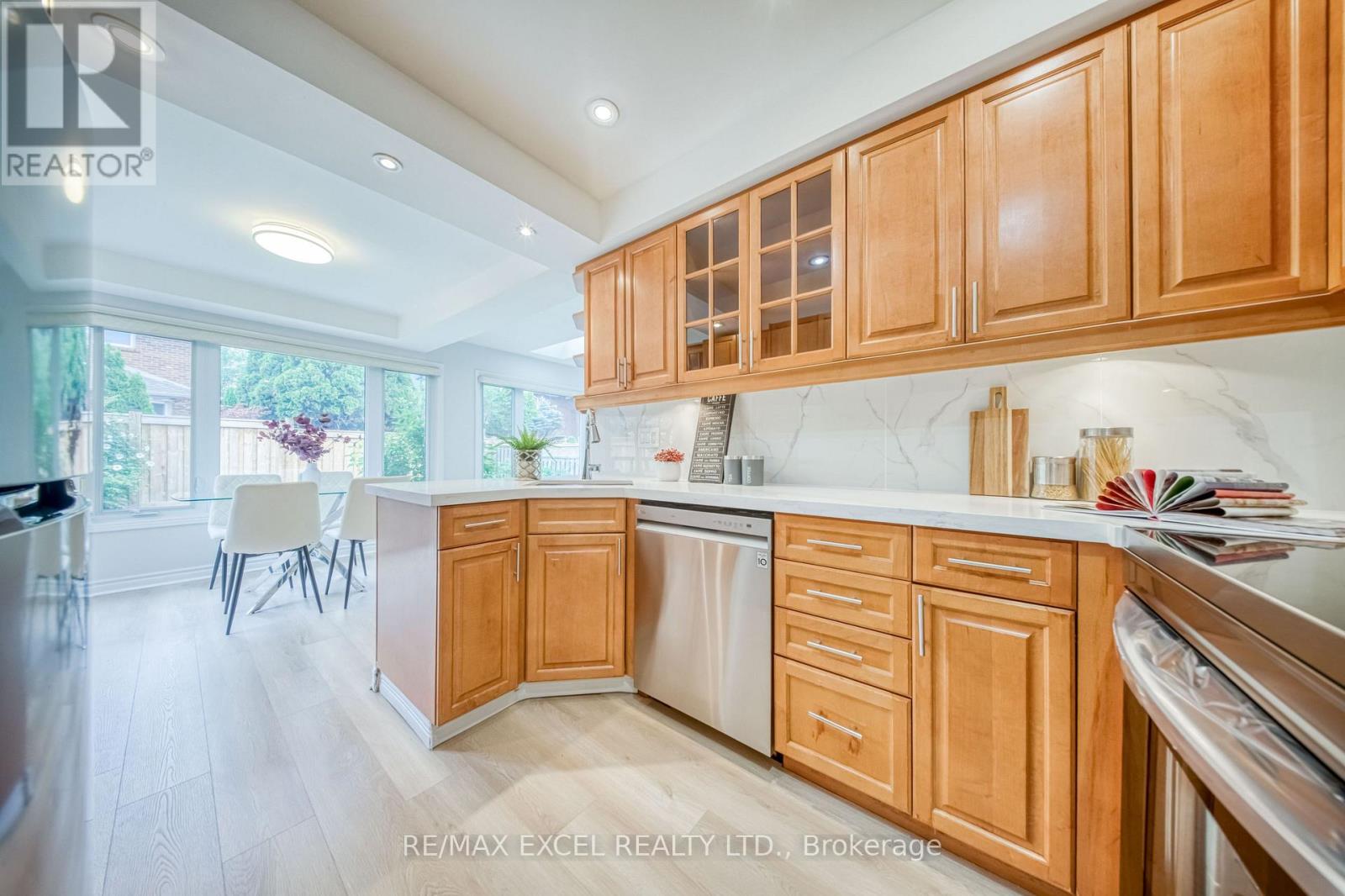 1019 Rouge Valley Drive, Pickering, Ontario  L1V 4N8 - Photo 11 - E13701892