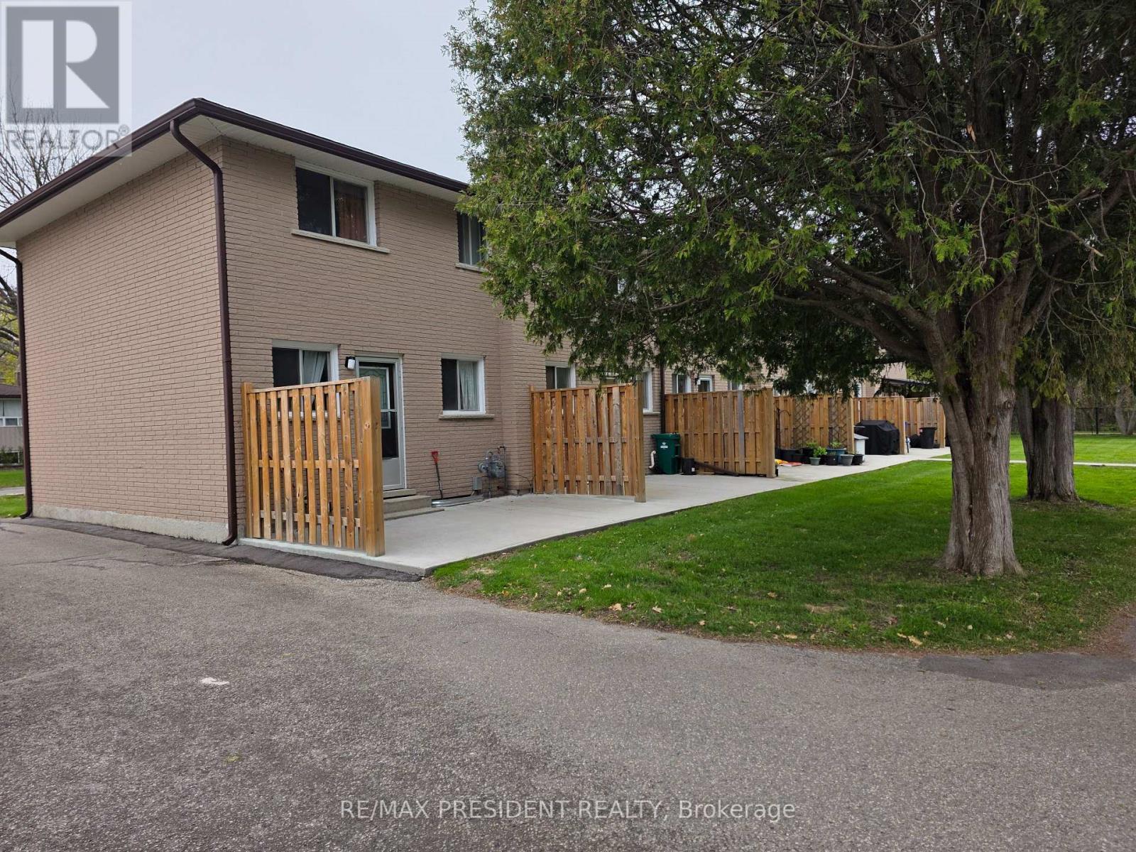 564 Brookhaven Crescent, Waterloo, Ontario  N2L 4R7 - Photo 35 - X13707380